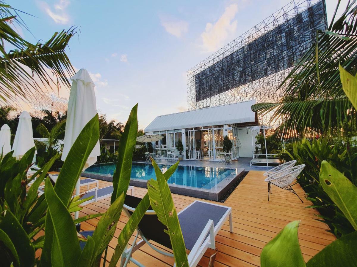Meet Boutique Tempat peranginan Surat Thani